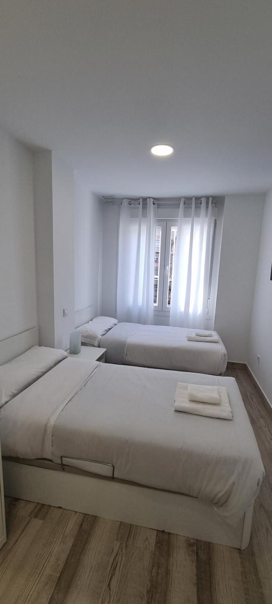 Apartamentos Tanez Santurce A Madrid Exteriör bild